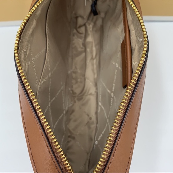 MICHAEL KORS ISLAND ESCAPE JSI LG EW CROSSBODY - Picture 11 of 15